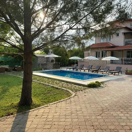 Villa Aysel *